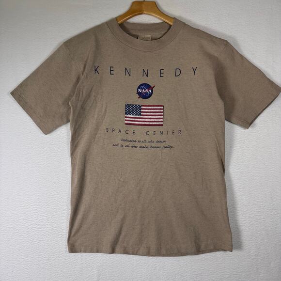 VTG 90's Corporate Item Nasa Kennedy Space Center T-Shirt sz M Single Stitch - Picture 1 of 7